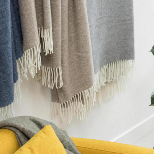 Plaid en laine gris perle 130 x 190 - Carina