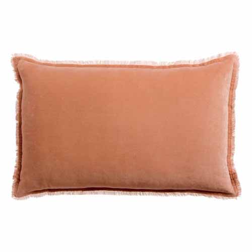 Coussin à frange en velours rose dragée 40 x 65 cm - Fara