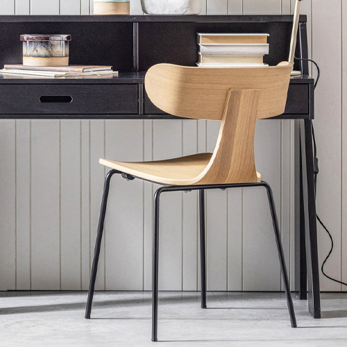 Lot de 2 chaises en bois de frêne naturel piètement en métal - Form