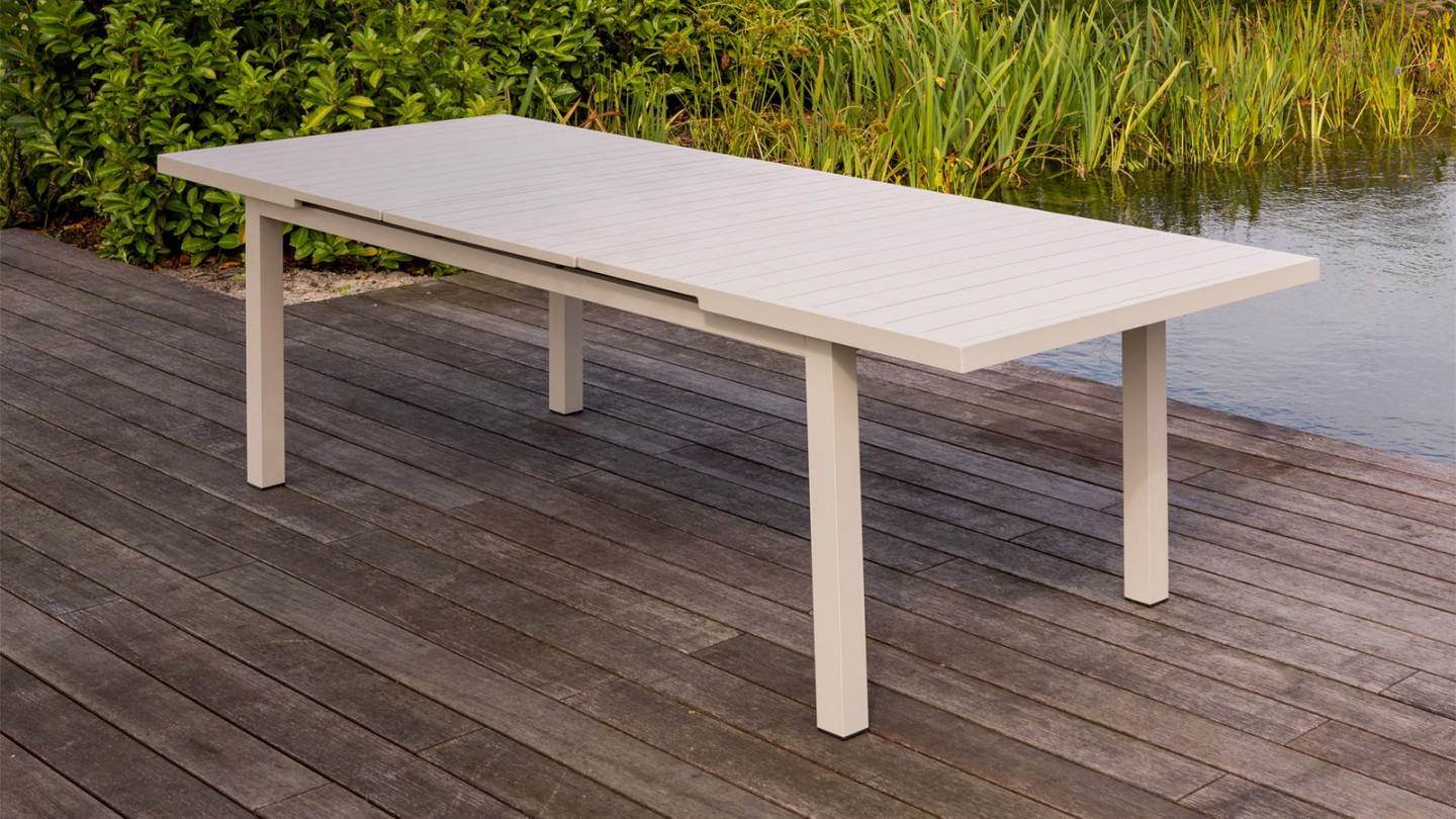 Table de jardin extensible en aluminium couleur sable 180/240 cm - Mobile
