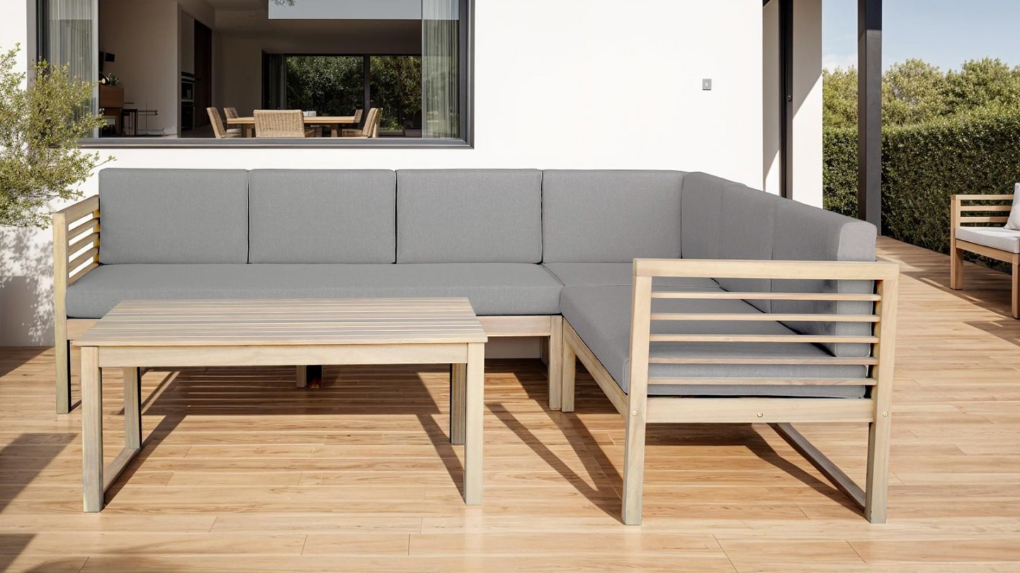 Salon de jardin d'angle 5 places en bois blanchi FSC et coussins gris chiné - Samui