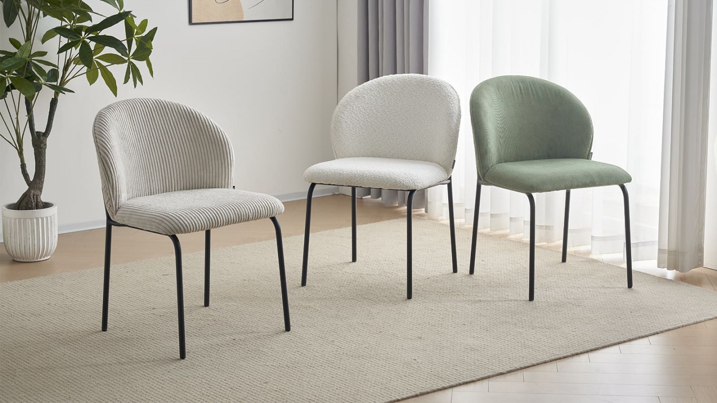Lot de 2 chaises de salle à manger en velours côtelé vert kaki - piètement en métal noir - Noé