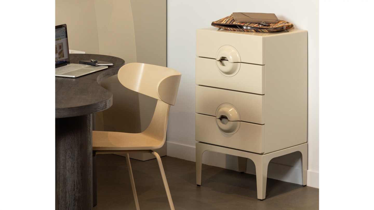 Chiffonnier 4 tiroirs en bois et métal beige 44 cm - Merge