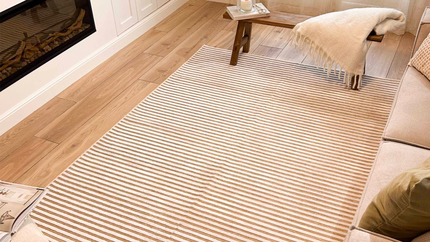 Tapis à rayures fines grises et blanches 160x230 cm - Grazia