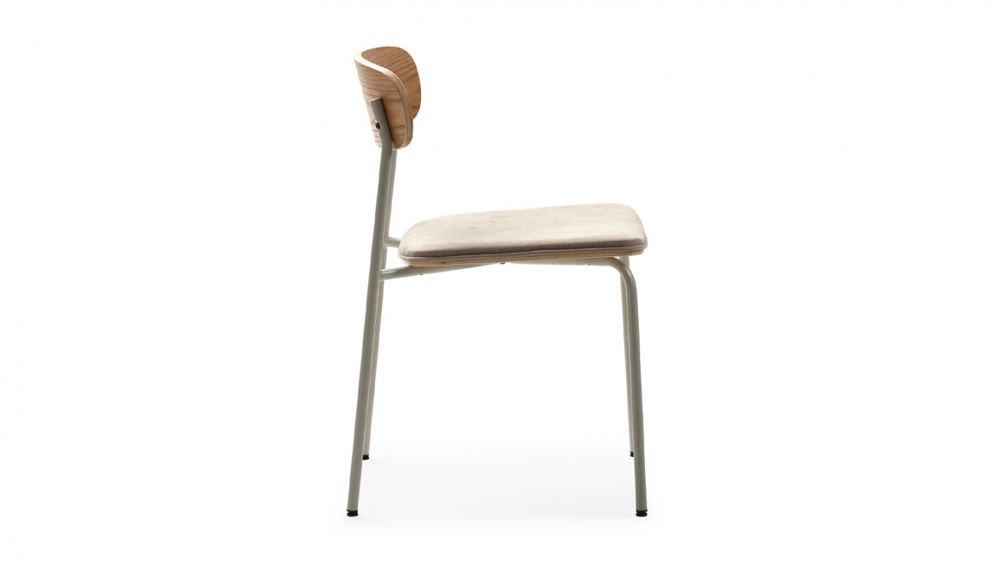 Lot de 2 chaises en tissu beige et effet bois - Svala