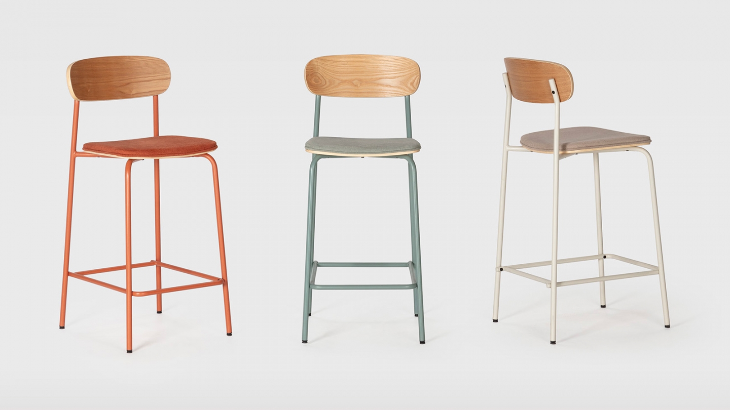 Lot de 2 tabourets de bar en tissu aigue-marine et effet bois - Svala