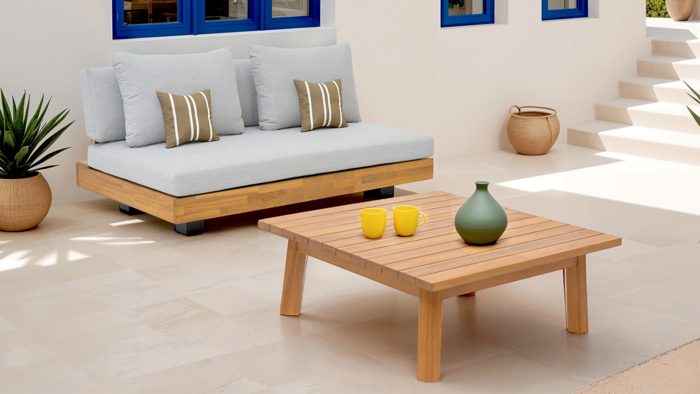 Salon de jardin 2 places en bois FSC - Coussins gris chiné - Capri