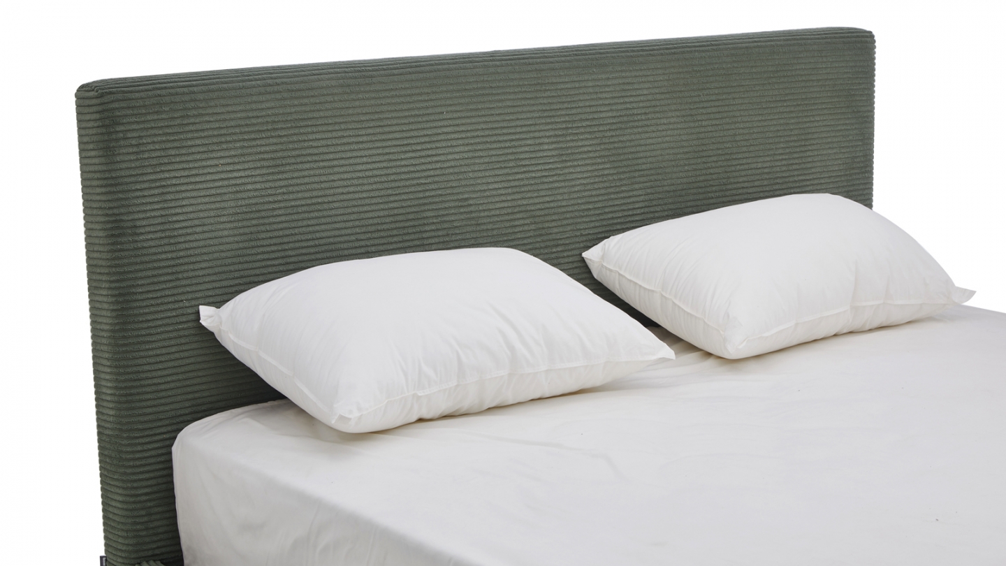 Lit adulte 140x190 cm avec tête de lit capitonnée en velours côtelé vert - William