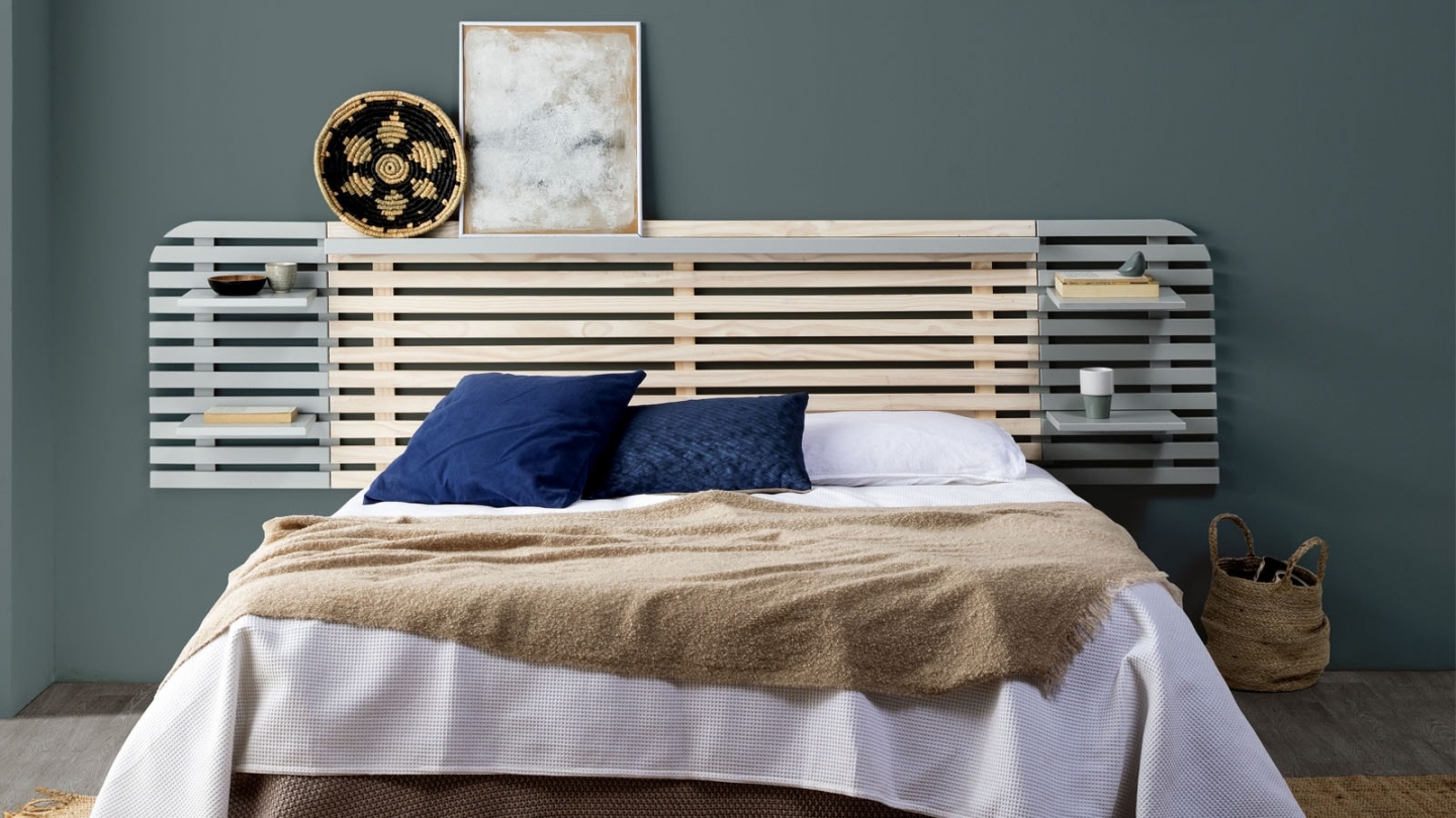 Tête de lit adulte en lattes de bois blanchi / gris 240 cm avec chevets intégrés - Scala