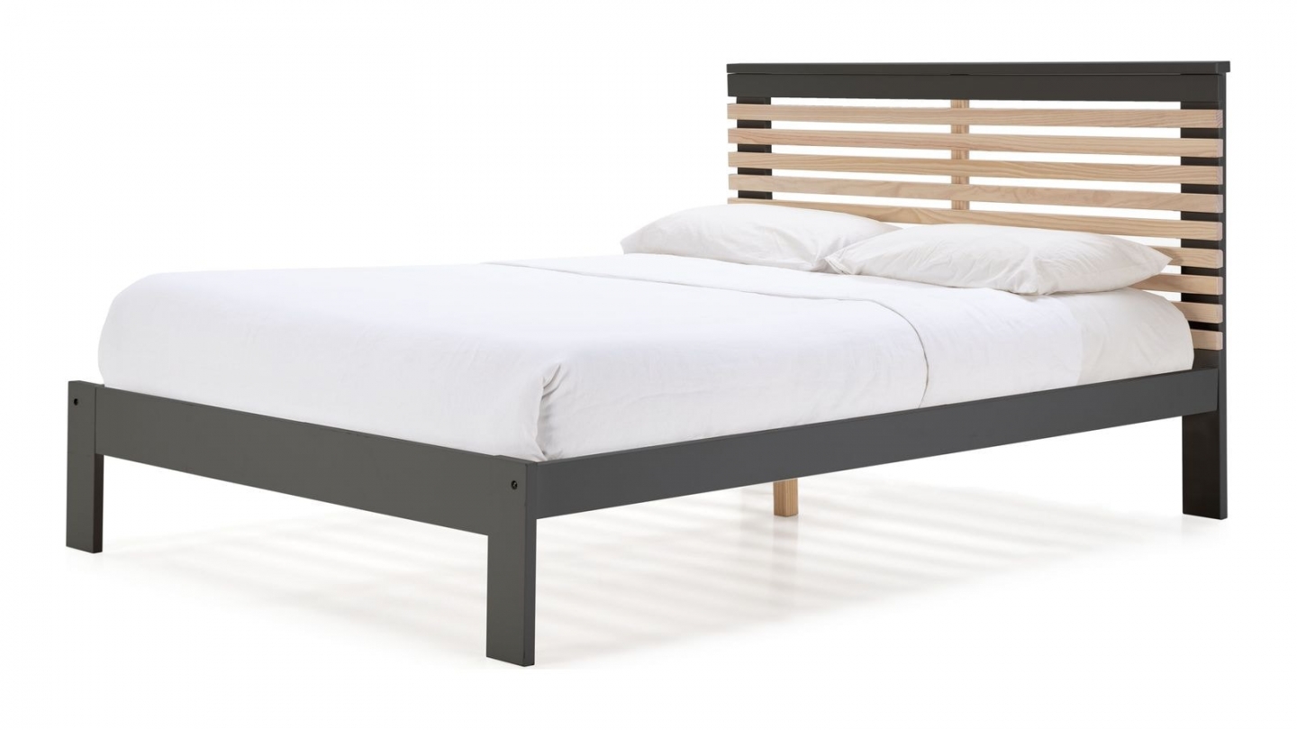 Lit adulte 140x190 cm avec tête de lit à lattes en bois clair / gris anthracite - Lucy