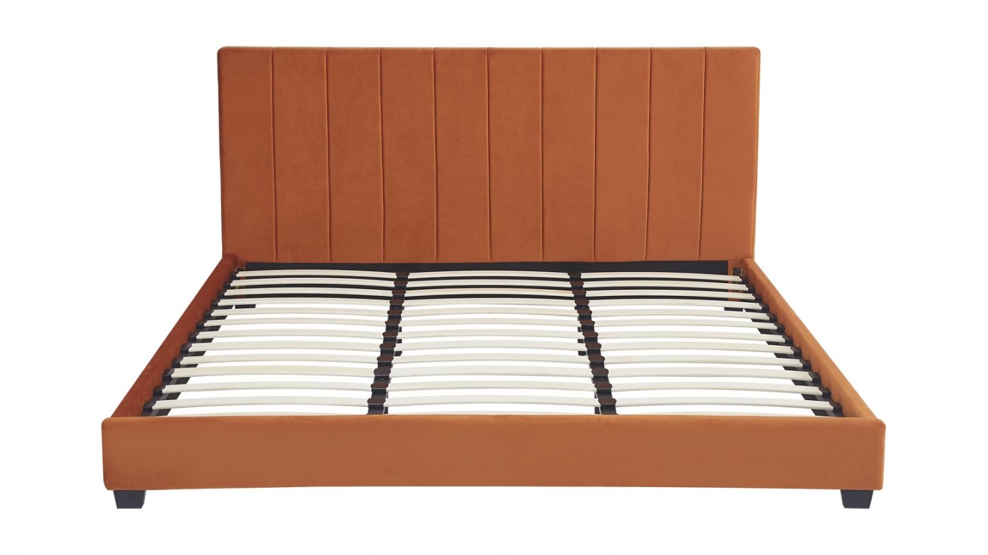 Lit adulte 180x200 cm avec tête de lit capitonnée en velours terracotta - William