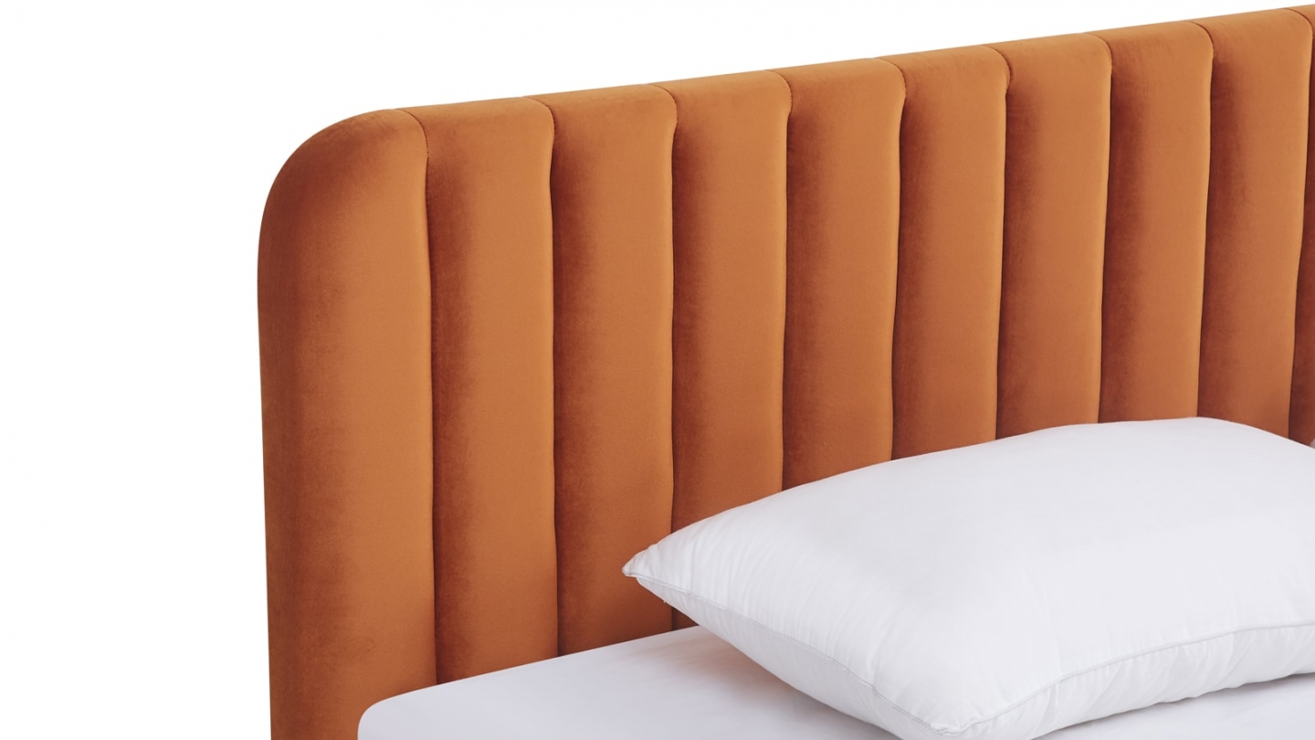 Lit coffre adulte 180x200 cm avec tête de lit capitonnée en velours terracotta - Ava