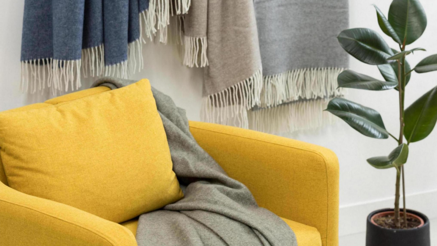Plaid en laine gris perle 130 x 190 - Carina