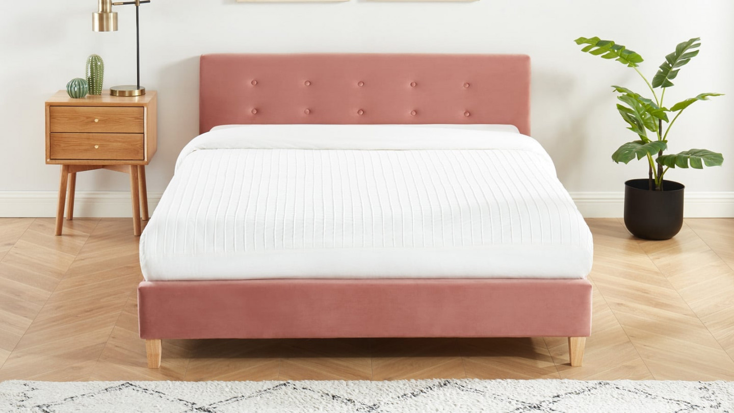 Lit adulte avec tête de lit capitonnée en velours rose blush - sommier à lattes 140x190cm - Collection Milo