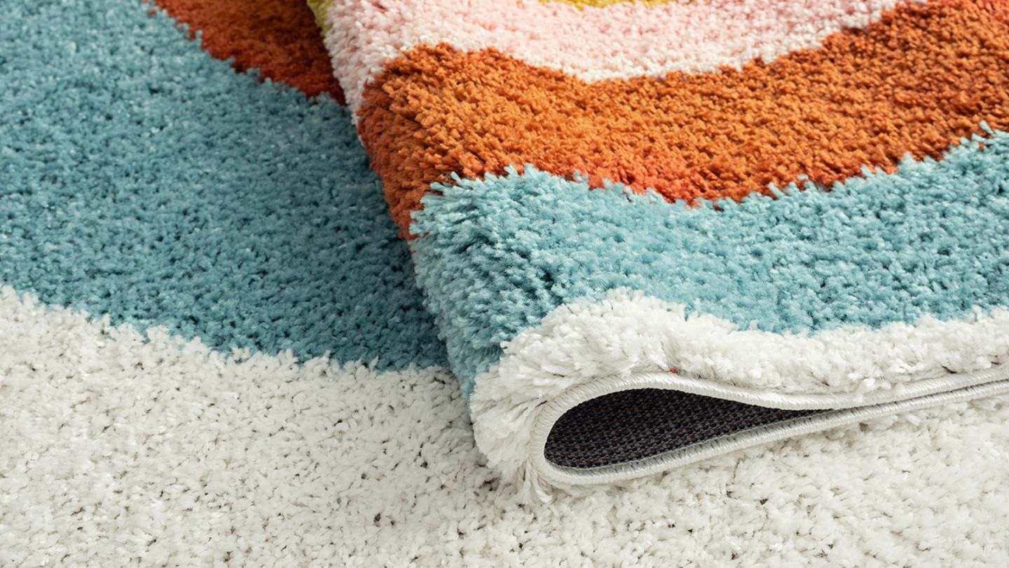 Tapis shaggy AQUARELLE 164 multi 80x140cm - Hauteur fil 30 mm - Denstité 1800 gr/m2 - 100% polypropylène