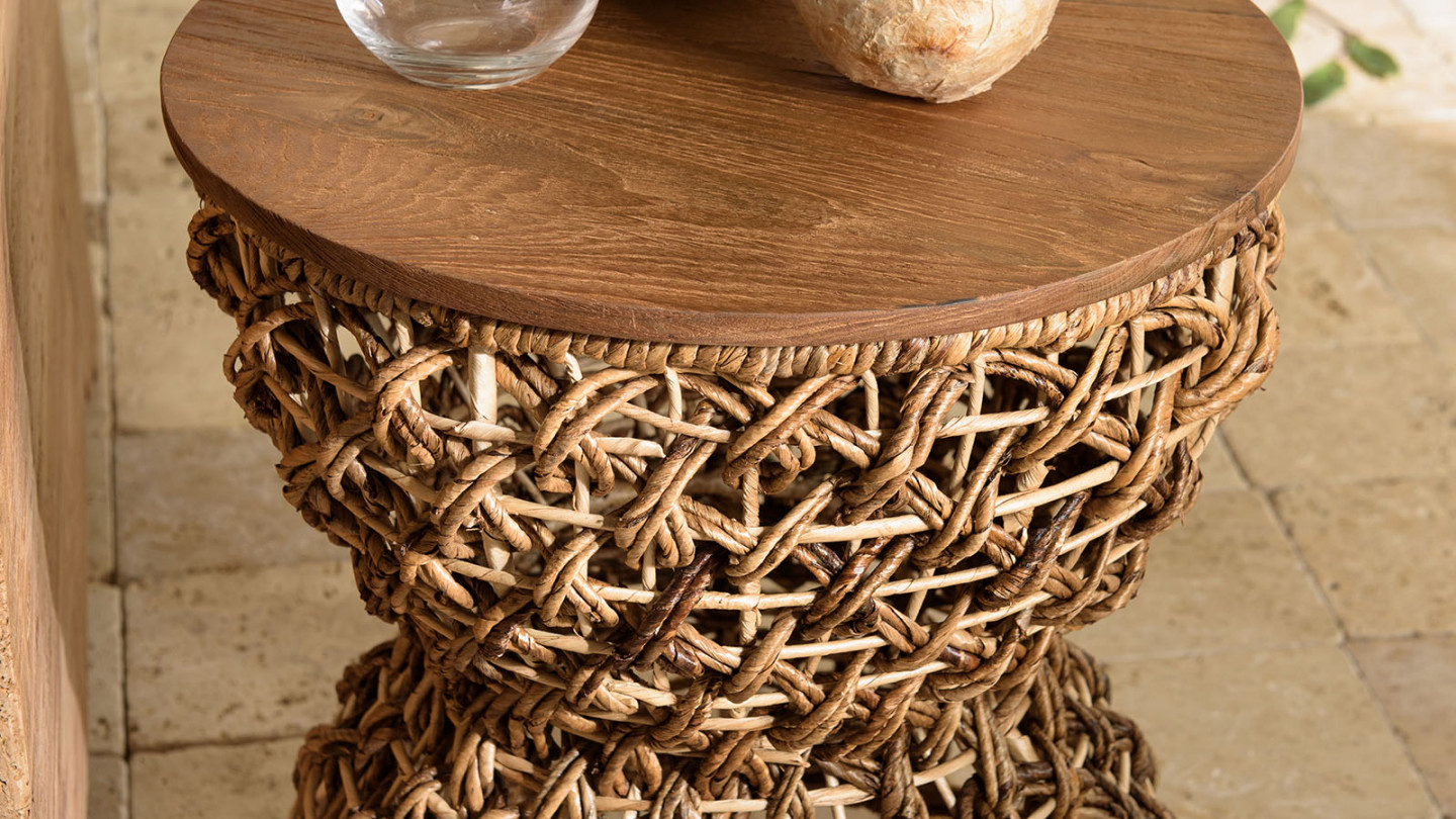 Tabouret beige assise en bois de teck recyclé SIXTINE