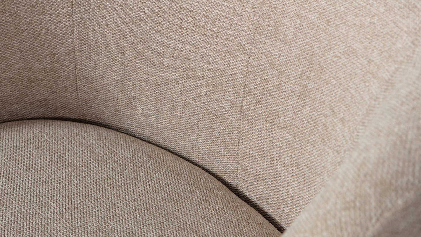 Fauteuil pivotant en tissu sable - Serra